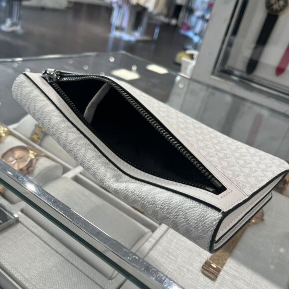 Michael Kors Cooper Large Embellished Signature Logo Travel Wallet 36R5LCOF6B - Picture 11 of 13